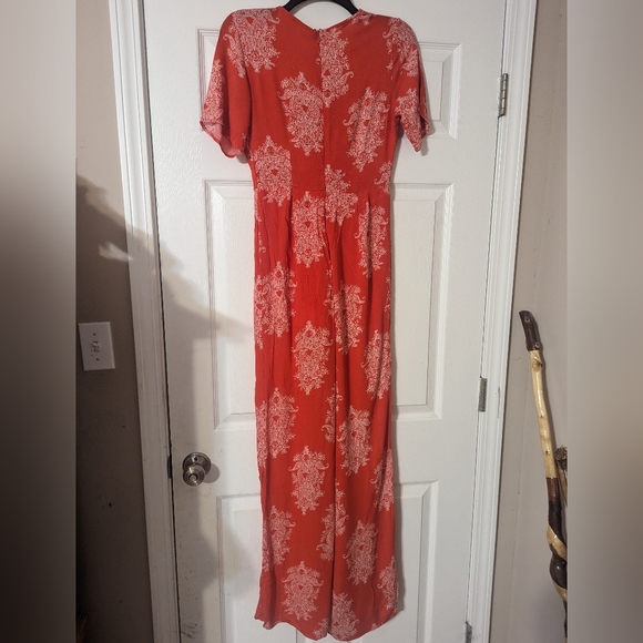 Fashion on Earth Romper‎ Size small - Picture 2 of 6